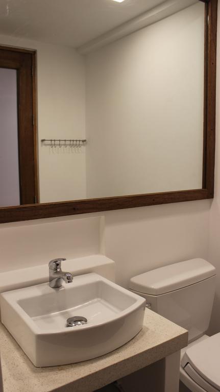Brblock Boutique And Residences 马卡蒂 外观 照片